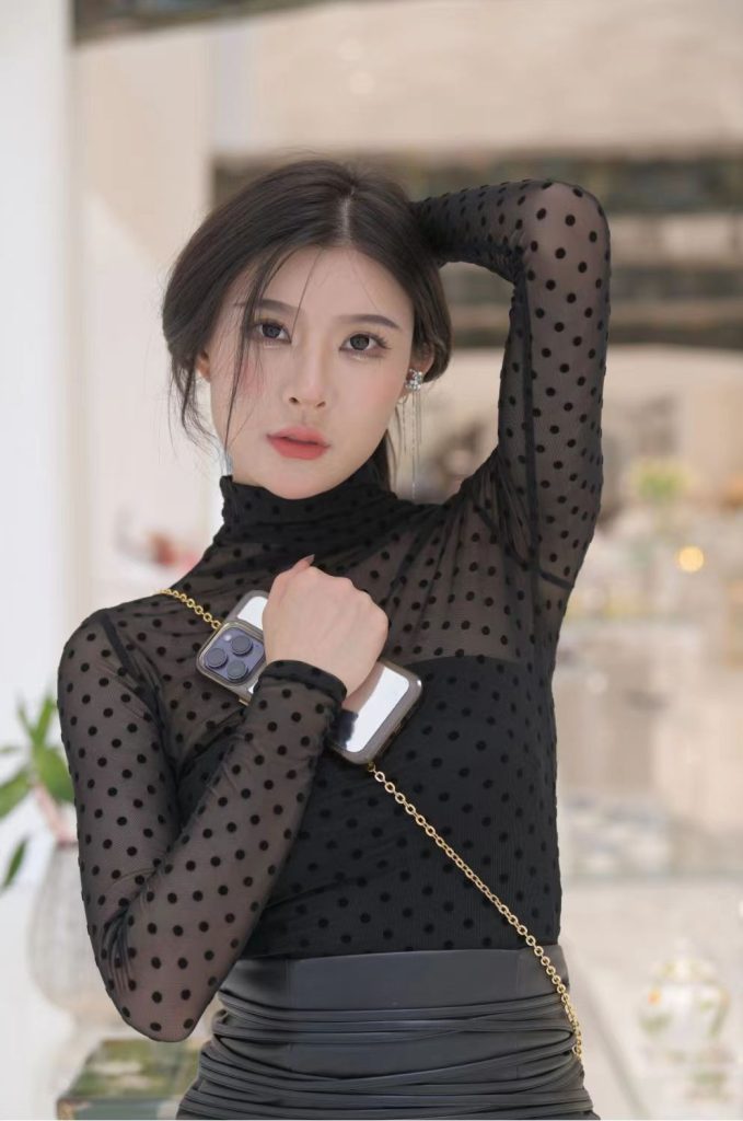 一始街拍作品 – 皮裙丝袜美女 [514P-12.8GB]