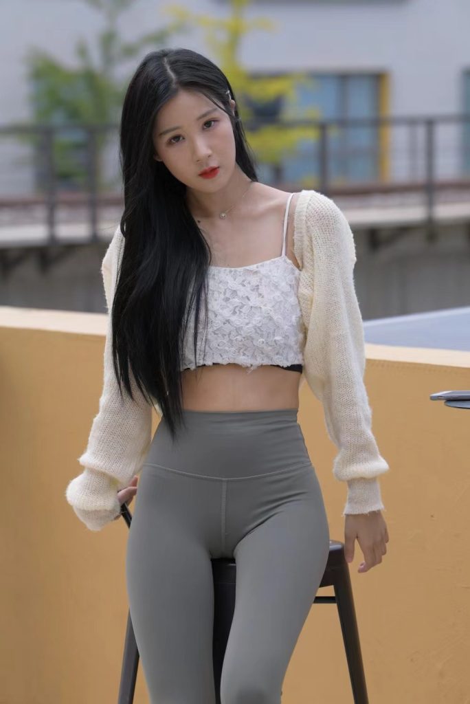 一始街拍作品 – 柚绿时 [706P-15.8GB]