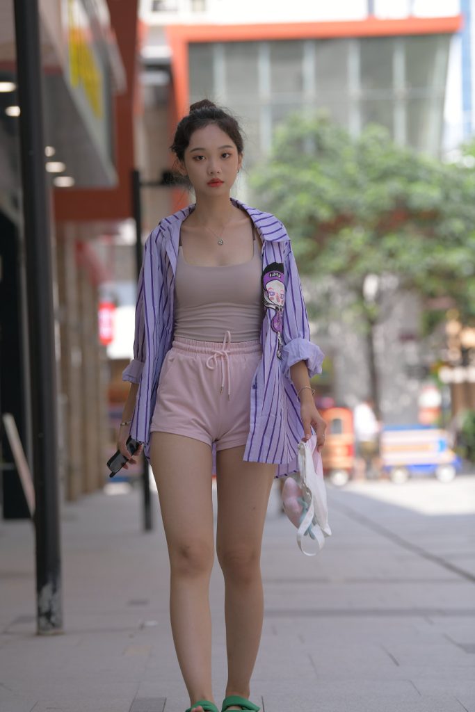 一始街拍作品 – 粉色女孩 [1132P1V-35.4GB]