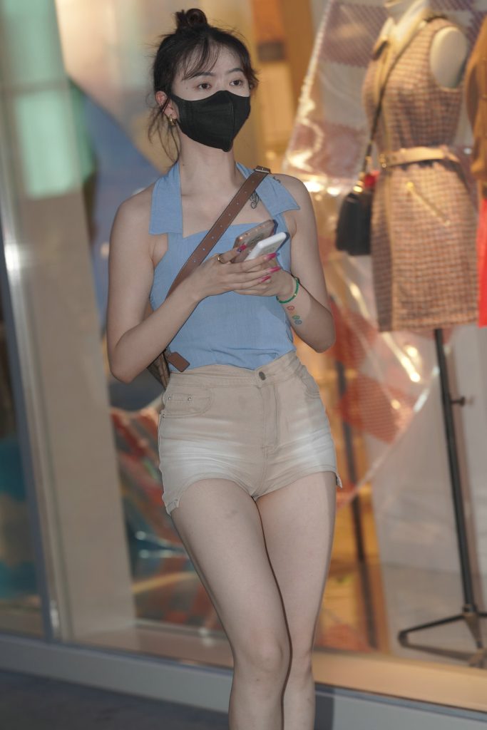热裤美眉 [105P-1.16GB]