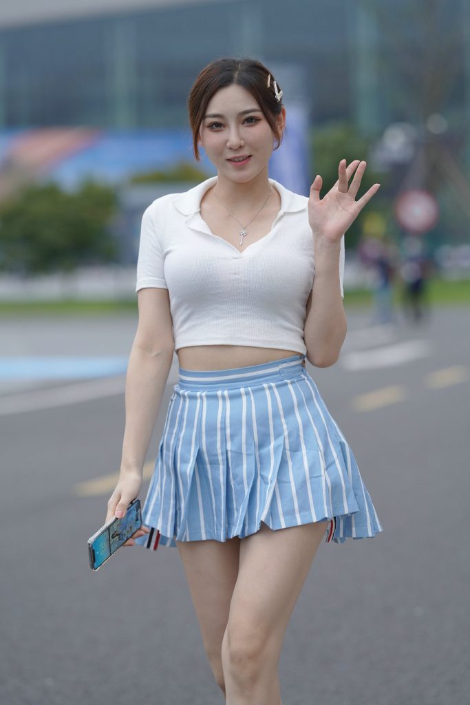 一颦一笑 目若秋水 [109P2V-1.46GB]