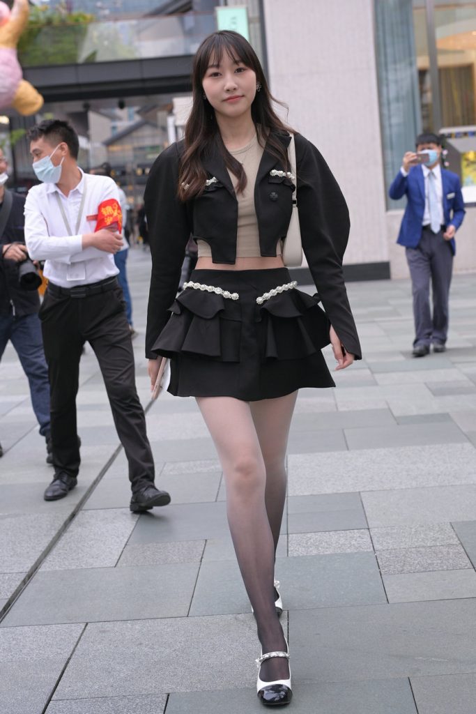 黑色沉静温婉 [184P-3.56GB]