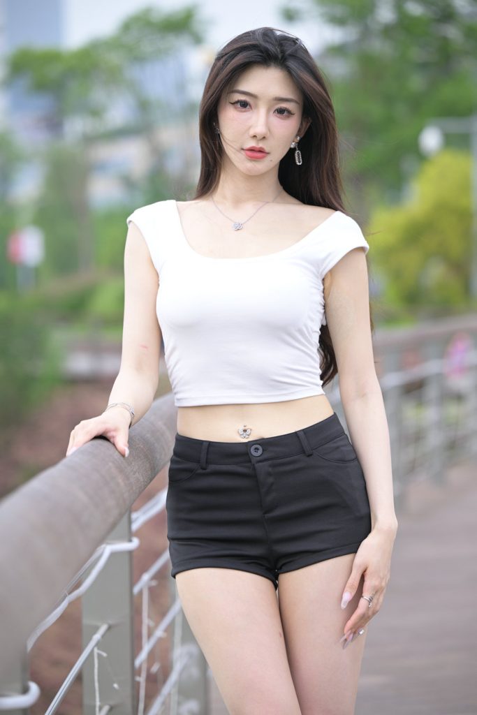 简单黑白搭配 [210P-3.72GB]