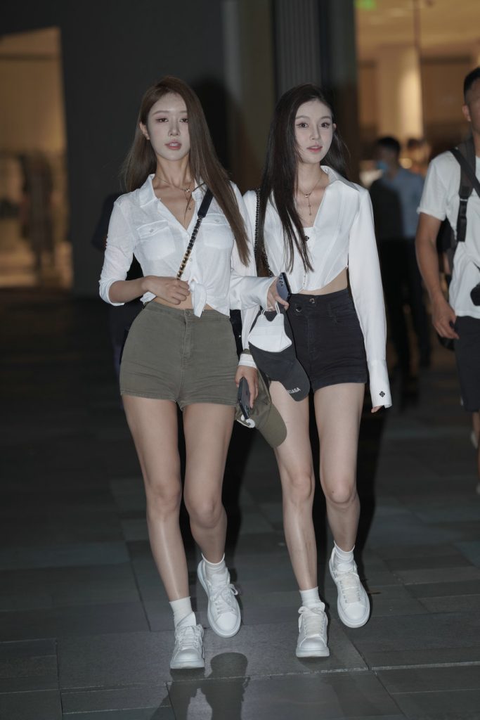 青春靓丽闺蜜 [212P-2.70GB]