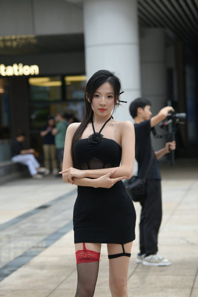 时尚吊带裙 [164P-3.74GB]