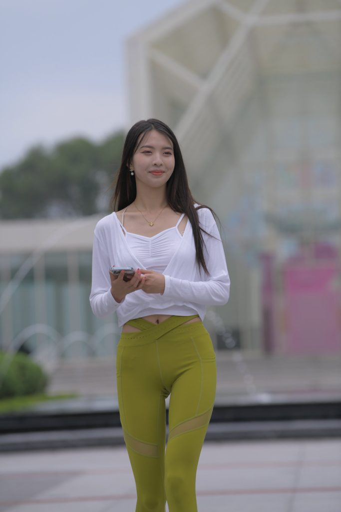 一始街拍作品 – 绿色瑜伽裤美女 [933P-20.0GB]