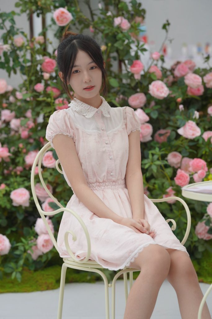 清秀美丽少女 [87P1V-932MB]