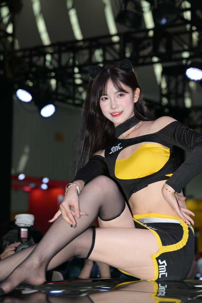 可爱甜美SHOWGIRL [95P-2.17GB]