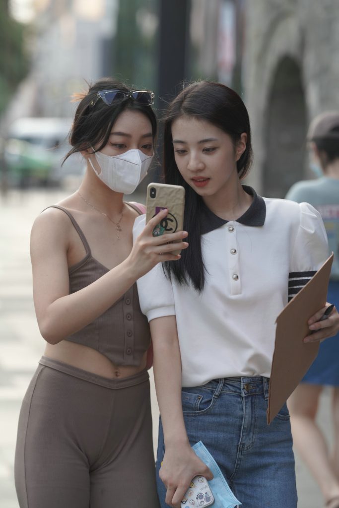  清秀美丽姐妹 [104P2V-1.08GB] 