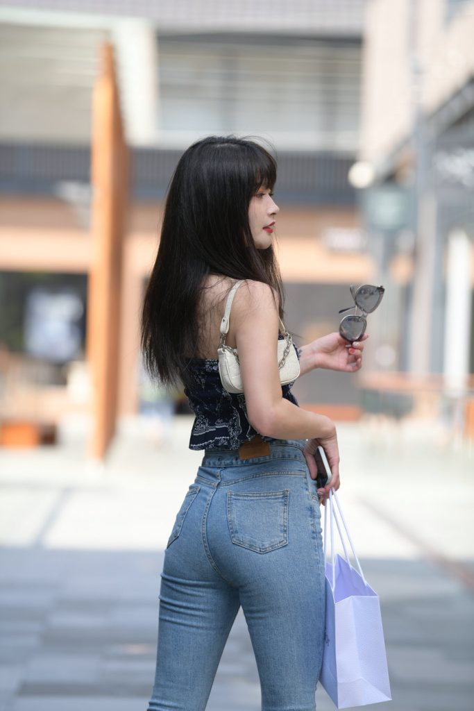 帅气飒爽牛仔女郎 [153P-3.01GB]