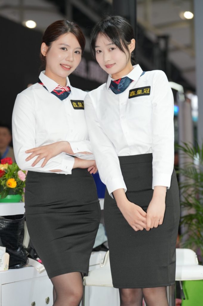 黑白搭配通勤风 [204P-6.90GB]