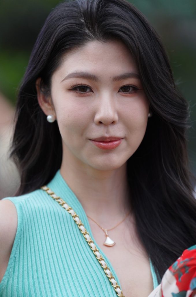 绿色针织裙 [145P-2.57GB]